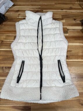 Calvin Klein White Quilted Sherpa-Trim Vest